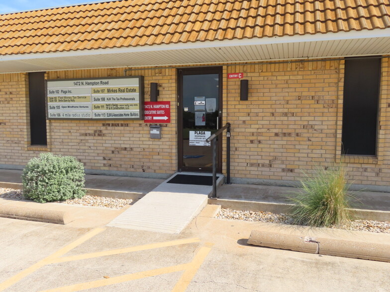 1472 N Hampton Rd, DeSoto, TX for lease - Building Photo - Image 3 of 12