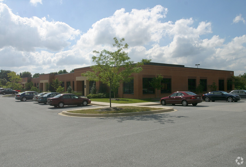 7170 Riverwood Dr, Columbia, MD for lease - Building Photo - Image 2 of 9