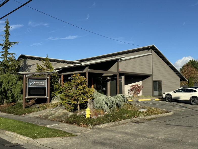 130 S 15th St, Mount Vernon, WA for lease - Building Photo - Image 1 of 19