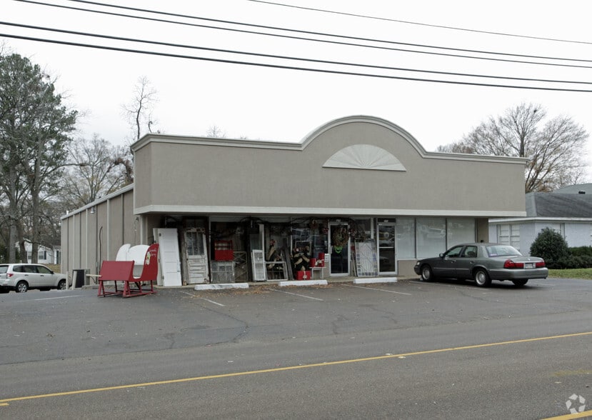 133-135 Commerce St, Hernando, MS for lease - Primary Photo - Image 1 of 2