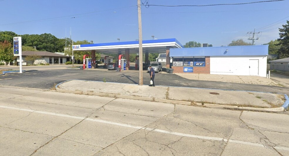 847 Sheridan Rd, Winthrop Harbor, IL for sale - Building Photo - Image 2 of 4