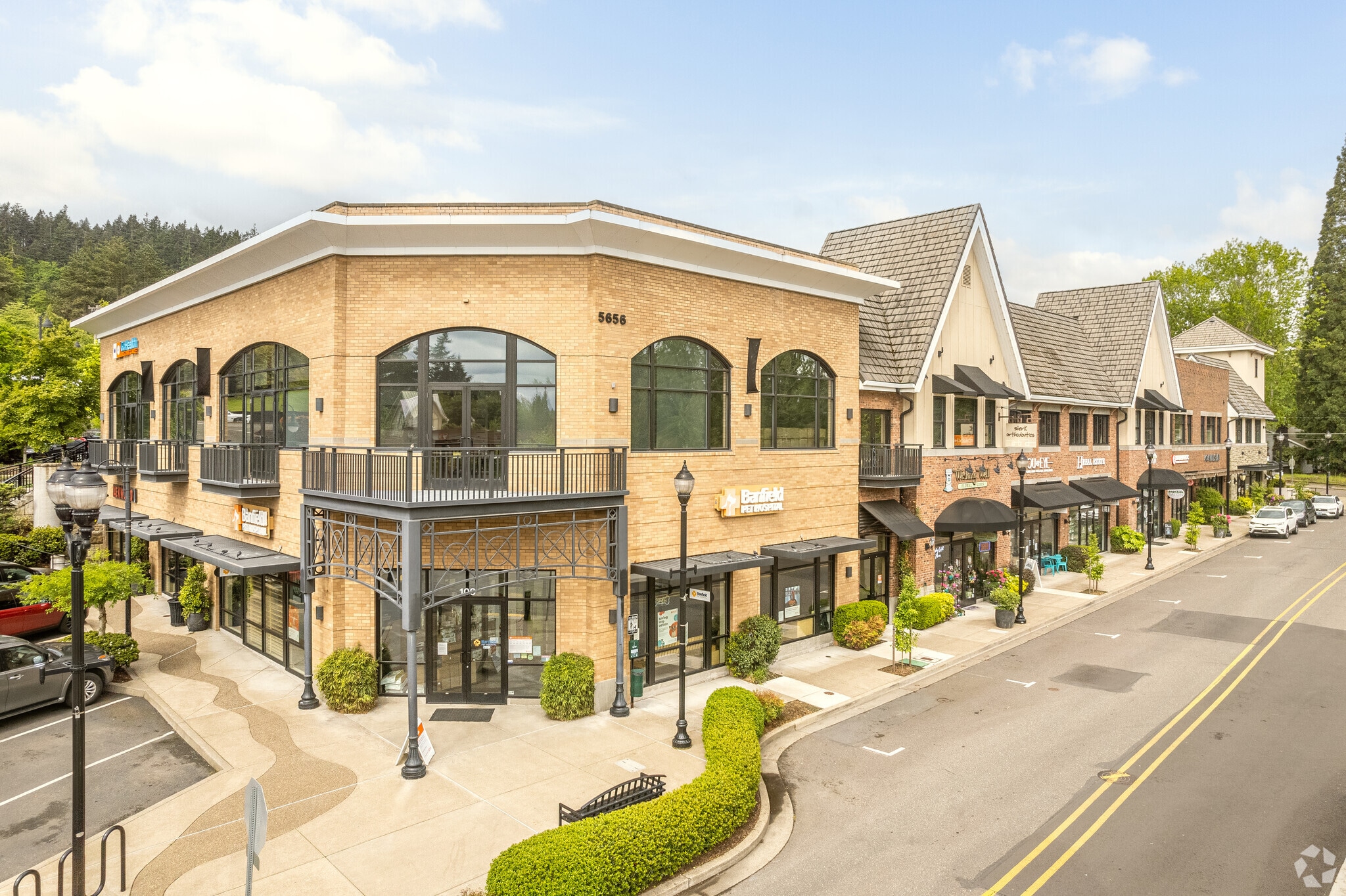 21900 Willamette Dr, West Linn, OR for lease Primary Photo- Image 1 of 7