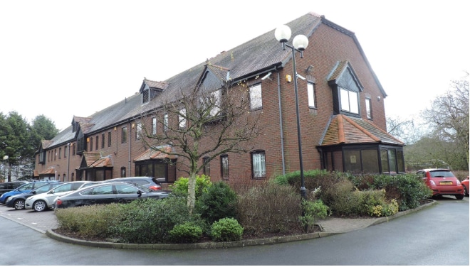 1 Arden Rd, Alcester for sale Primary Photo- Image 1 of 1