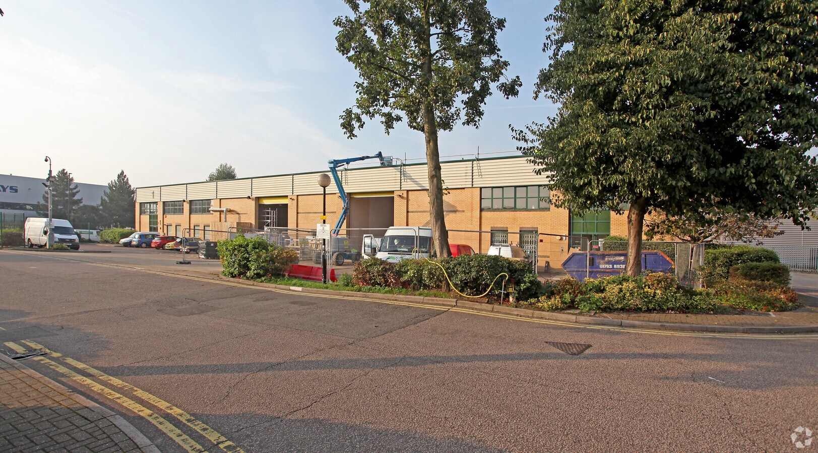 Central Way, Feltham, LND TW14 0RN Industrial for Lease