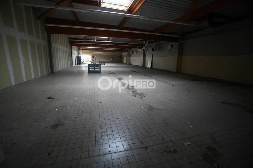 Retail in Talant for lease Building Photo- Image 1 of 5
