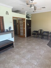 406 N Indiana Ave, Englewood, FL for lease Interior Photo- Image 1 of 15