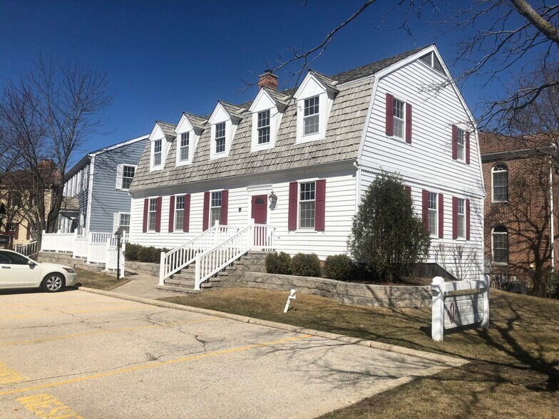 1615 W Colonial Pky, Inverness, IL for sale - Building Photo - Image 1 of 1