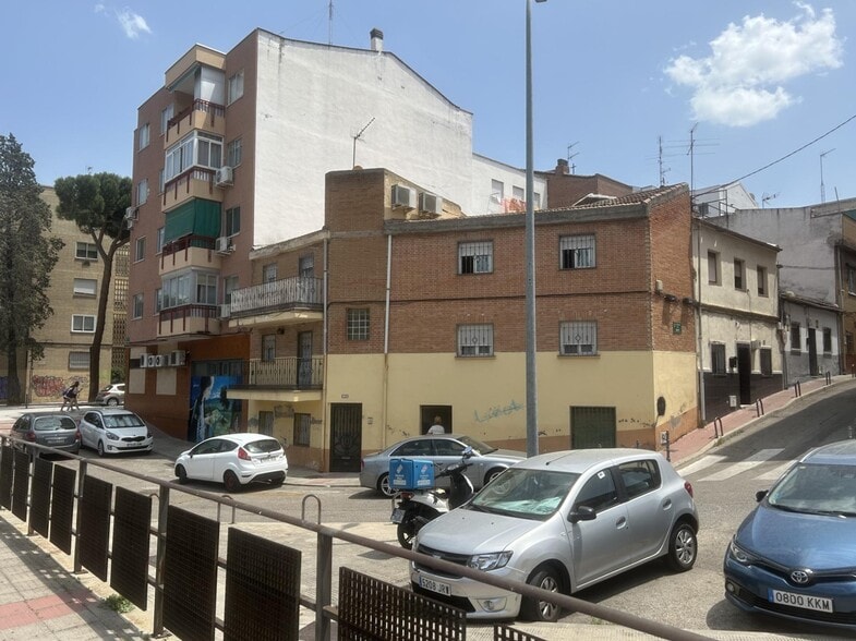 Multifamily in Coslada, Madrid for sale - Primary Photo - Image 1 of 55