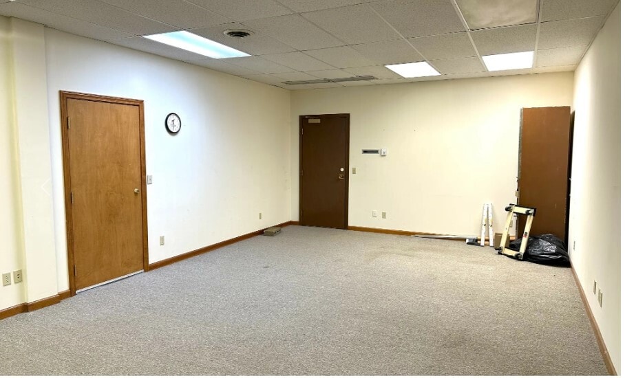 30 Lafayette Sq, Vernon, CT for lease Interior Photo- Image 1 of 1