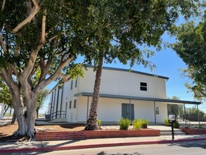 300-280 Skyway Dr, Camarillo, CA for lease Building Photo- Image 2 of 9