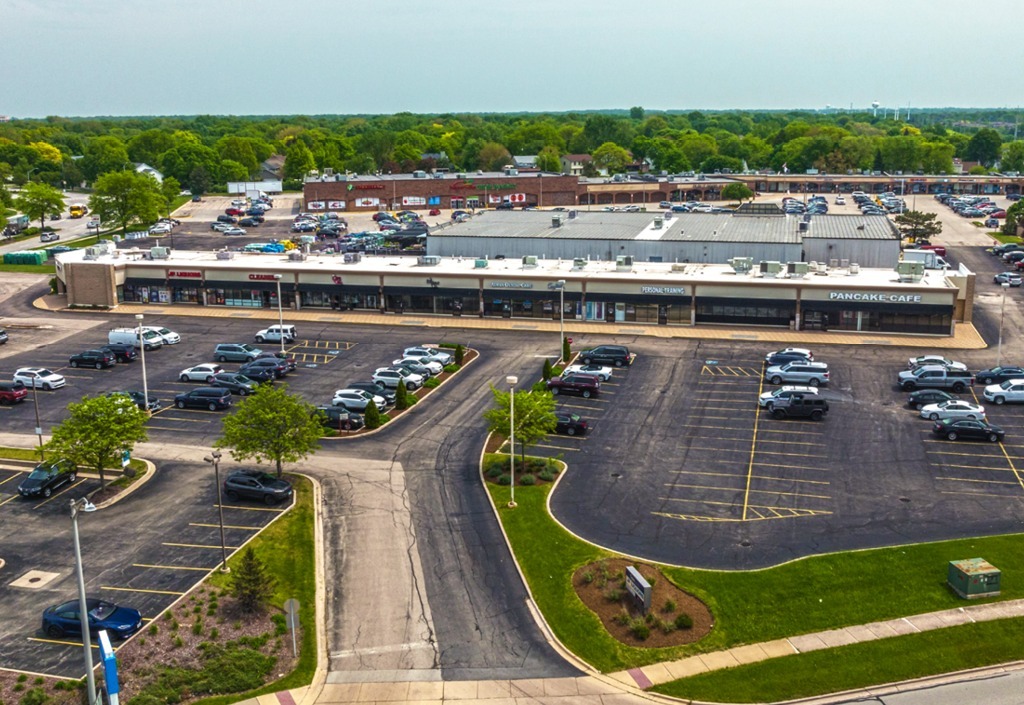 1292 S Rickert Dr, Naperville, IL 60540 - Grocery & DMV Outlot Shopping ...