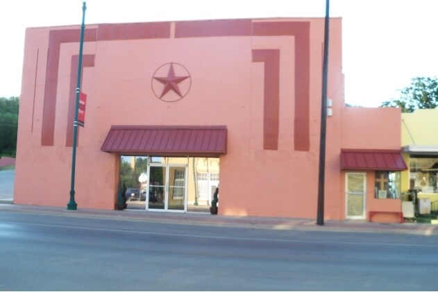 416 N Oak Ave, Mineral Wells, TX for sale Primary Photo- Image 1 of 1