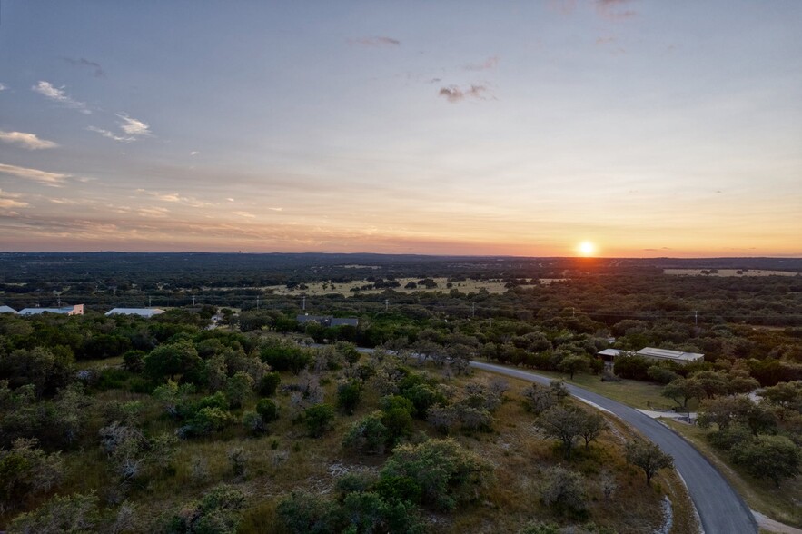 31858 Ranch Road 12, Dripping Springs, TX for sale - Primary Photo - Image 1 of 1