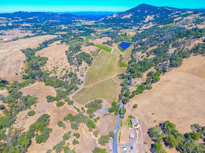 7044 Valley Rd, Santa Rosa, CA 95404 7044 Valley Rd