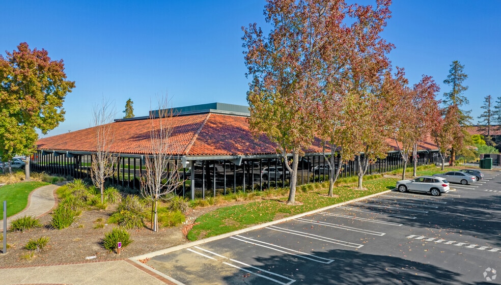 890 Tasman Dr, Milpitas, CA for lease - Building Photo - Image 2 of 8