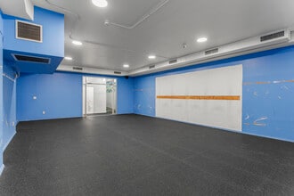 111-117 W 72nd St, New York, NY for lease Interior Photo- Image 2 of 7