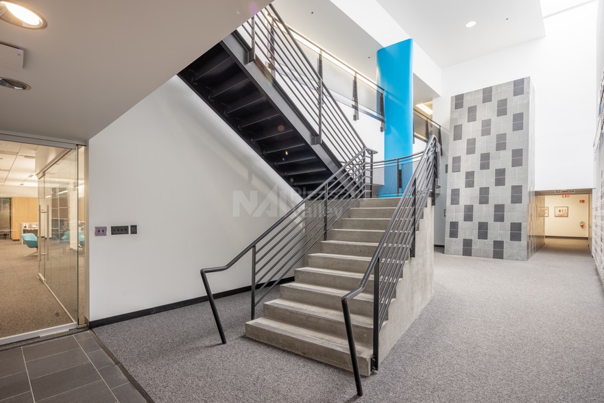 30725 Solon Industrial Pky, Solon, OH for lease - Interior Photo - Image 2 of 6