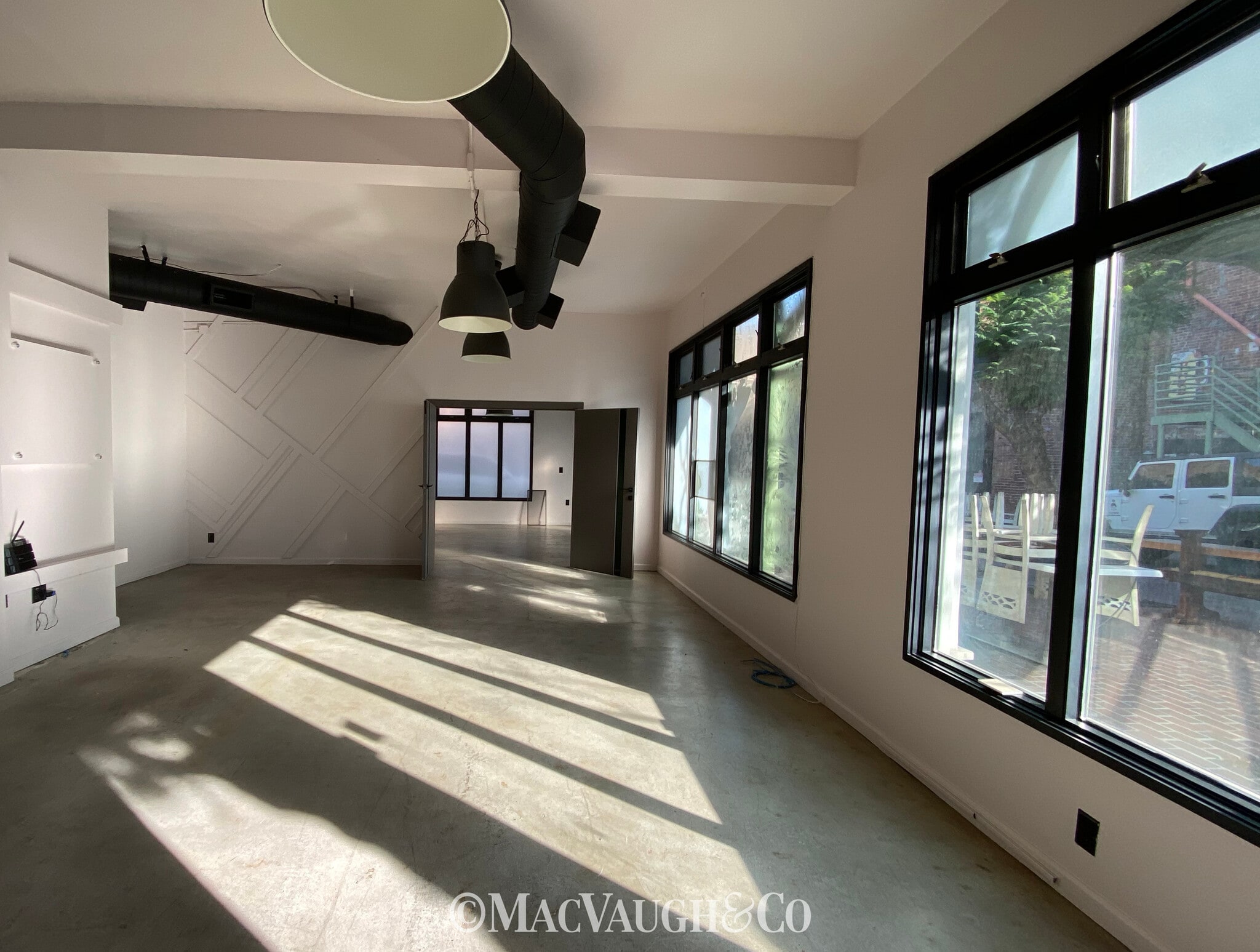 64-90 N Fair Oaks Ave, Pasadena, CA for lease Interior Photo- Image 1 of 5