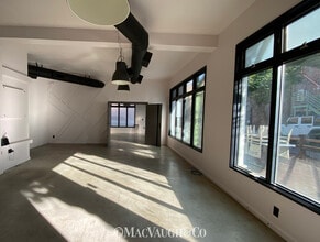 64-90 N Fair Oaks Ave, Pasadena, CA for lease Interior Photo- Image 1 of 5
