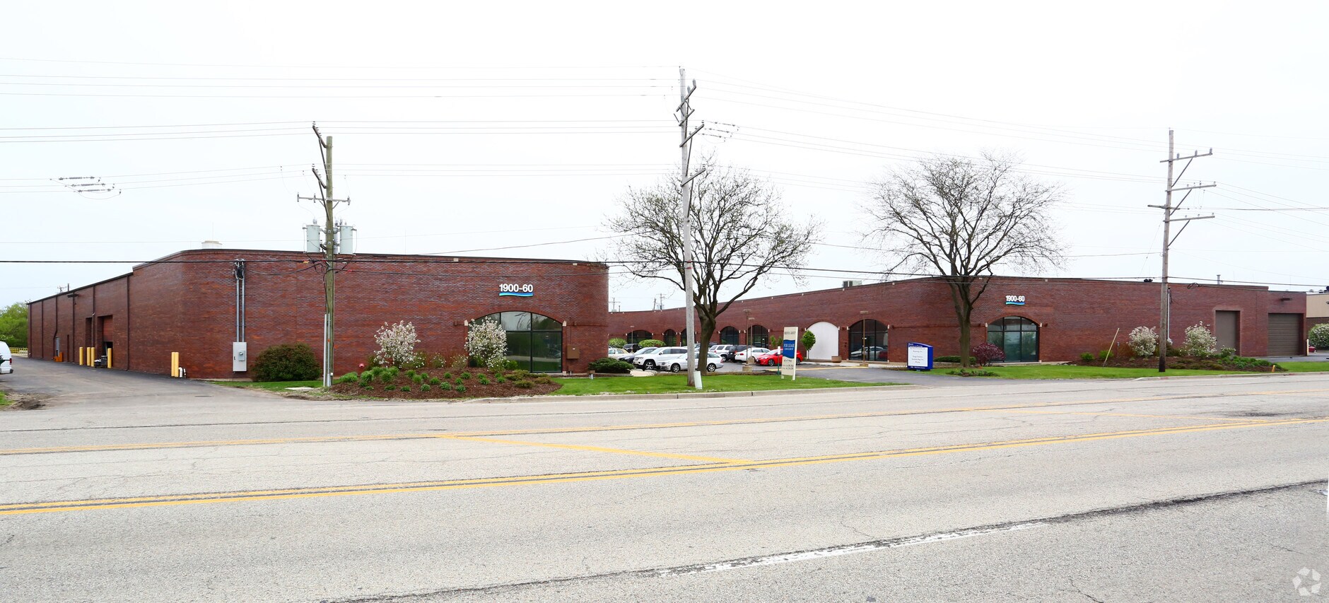 19001960 E Devon Ave, Elk Grove Village, IL 60007