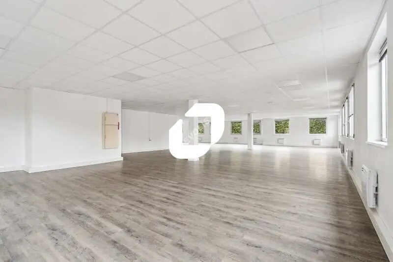 Flex in Chevilly-Larue for lease - Interior Photo - Image 3 of 16