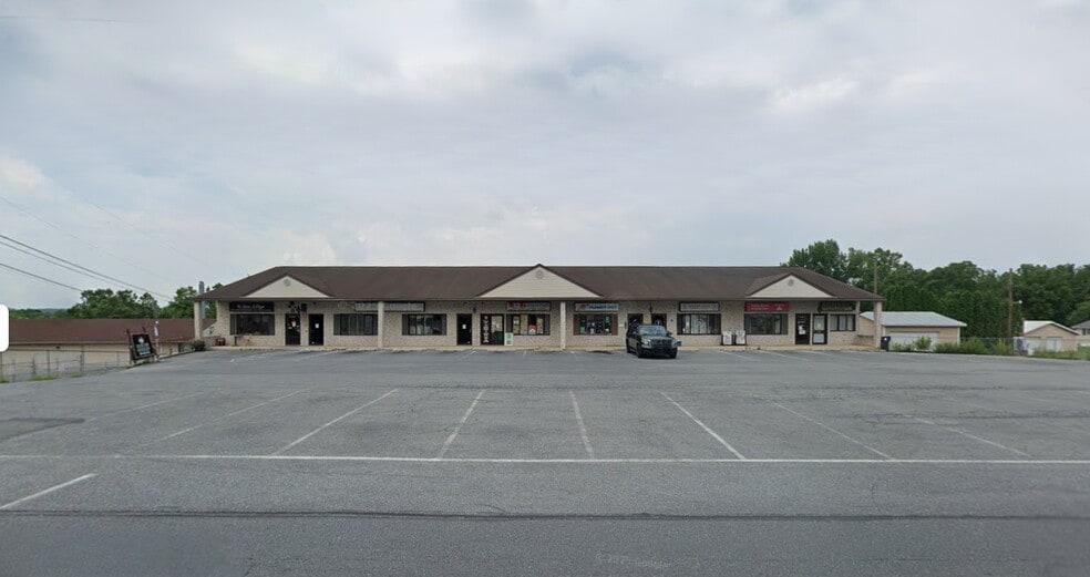 1492 Main St, Catasauqua, PA for lease - Building Photo - Image 1 of 2