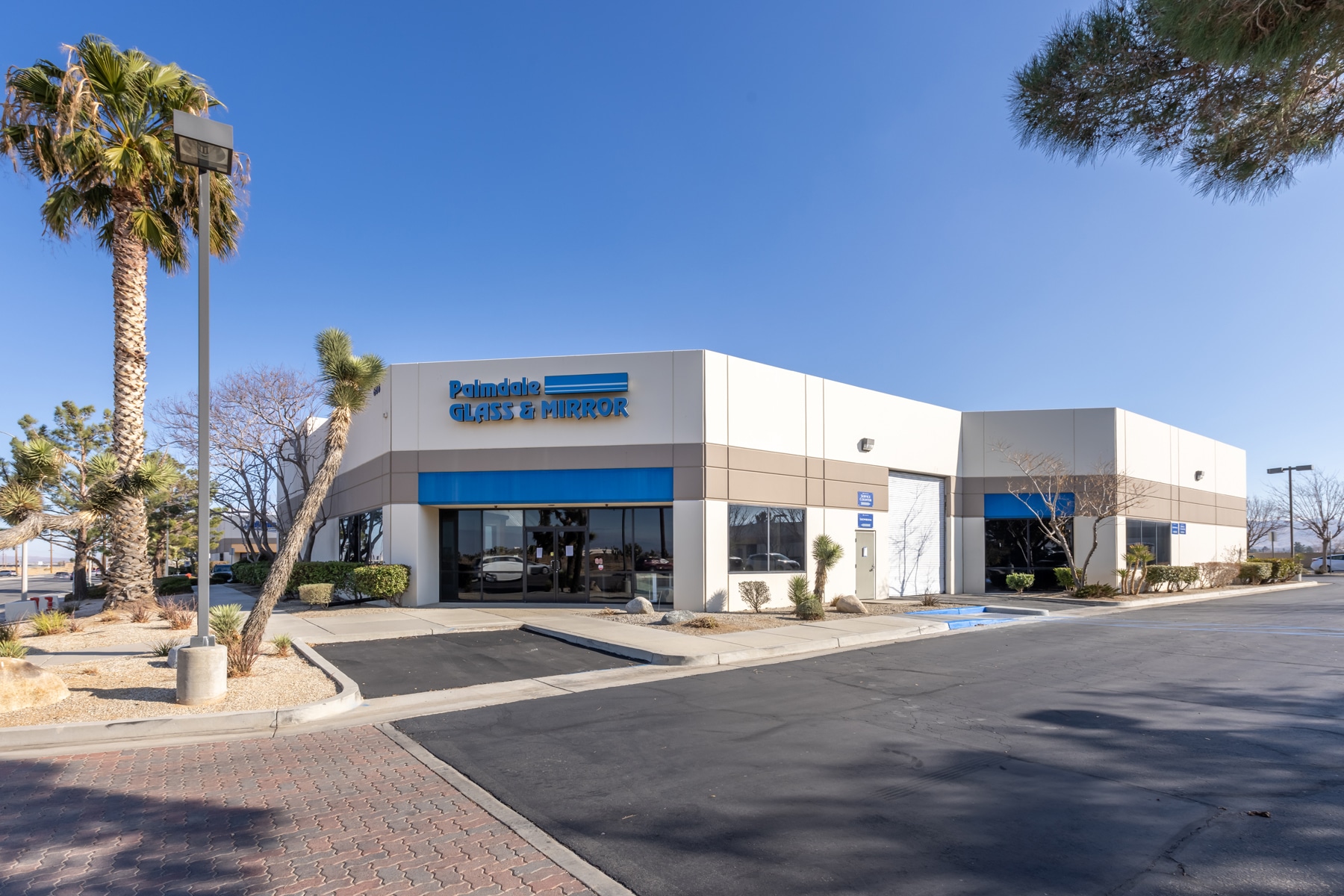 608 E Rancho Vista Blvd, Palmdale, CA for sale Building Photo- Image 1 of 39