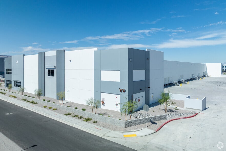 8281 W Badura Ave, Las Vegas, NV for sale - Building Photo - Image 2 of 6