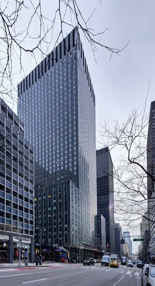 633 Third Ave, New York, NY for lease - Building Photo - Image 2 of 6