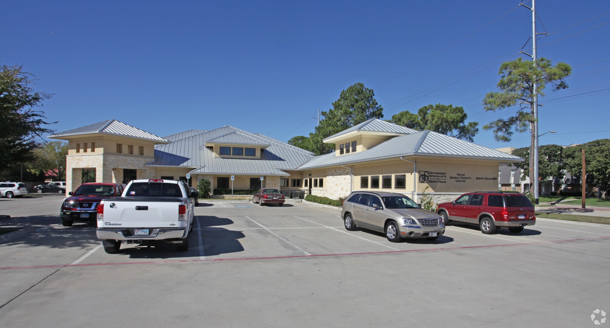 2535 W Oak St, Denton, TX for sale Primary Photo- Image 1 of 1