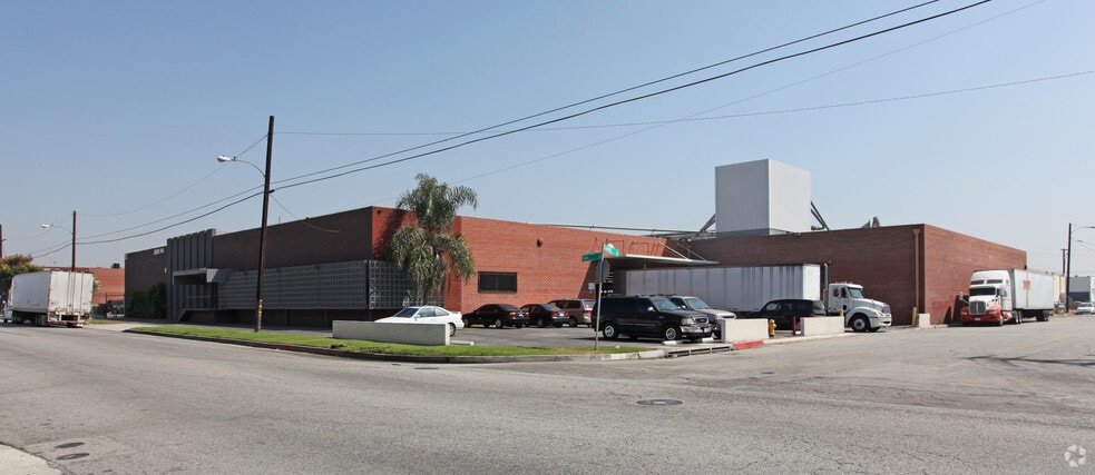 2808 Vail Ave, Commerce, CA for lease - Primary Photo - Image 1 of 6