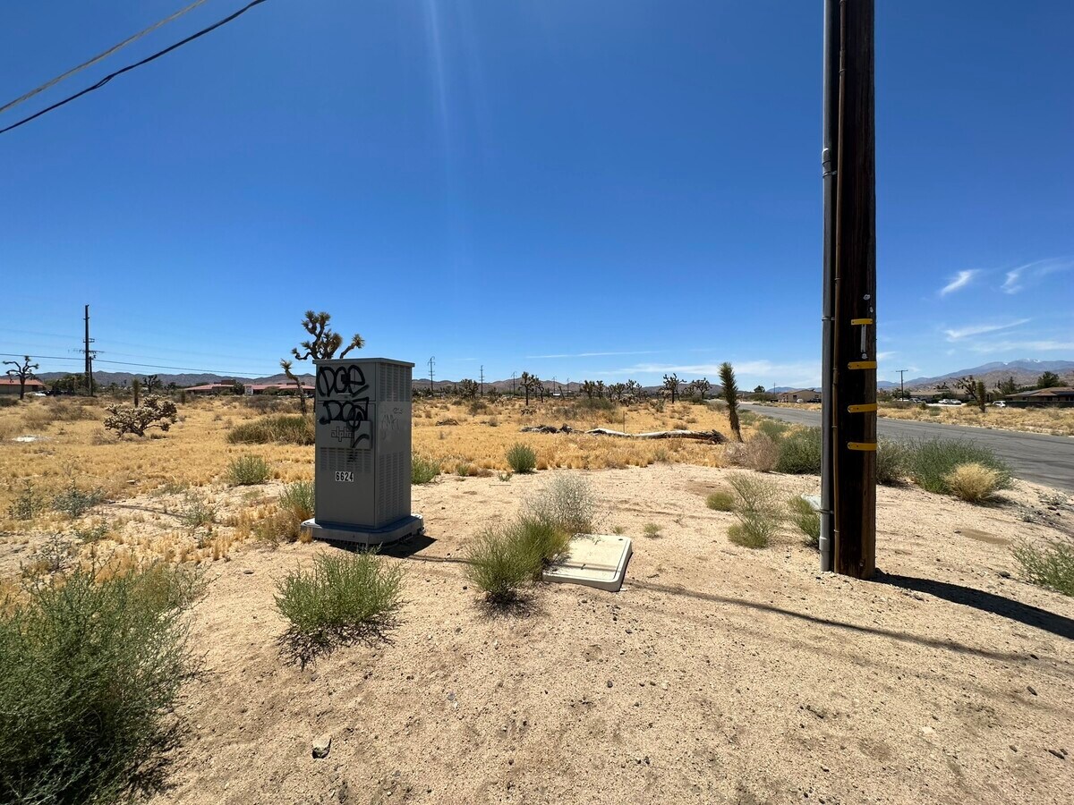 321 Twentynine Palms Hwy., Yucca Valley, CA 92284 Tentative 18 Pump