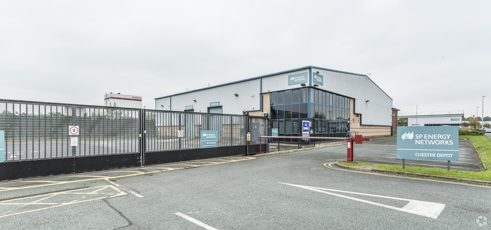 Sovereign Way, Chester for lease - Building Photo - Image 3 of 5