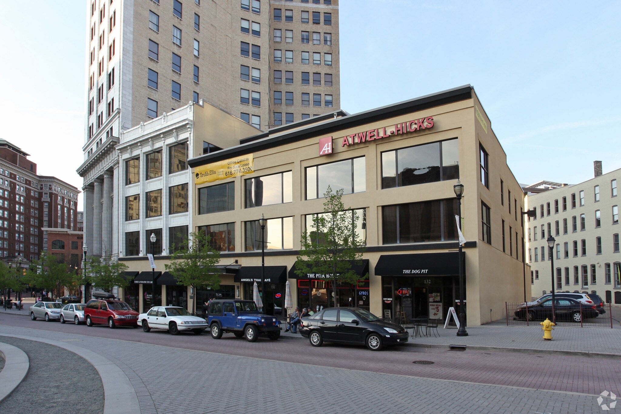 140 Monroe Center St NW, Grand Rapids, MI for sale Primary Photo- Image 1 of 1