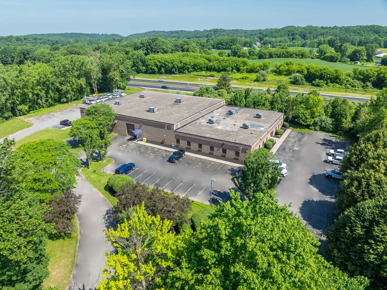 580 Fishers Station Dr, Victor, NY for lease - Building Photo - Image 1 of 28