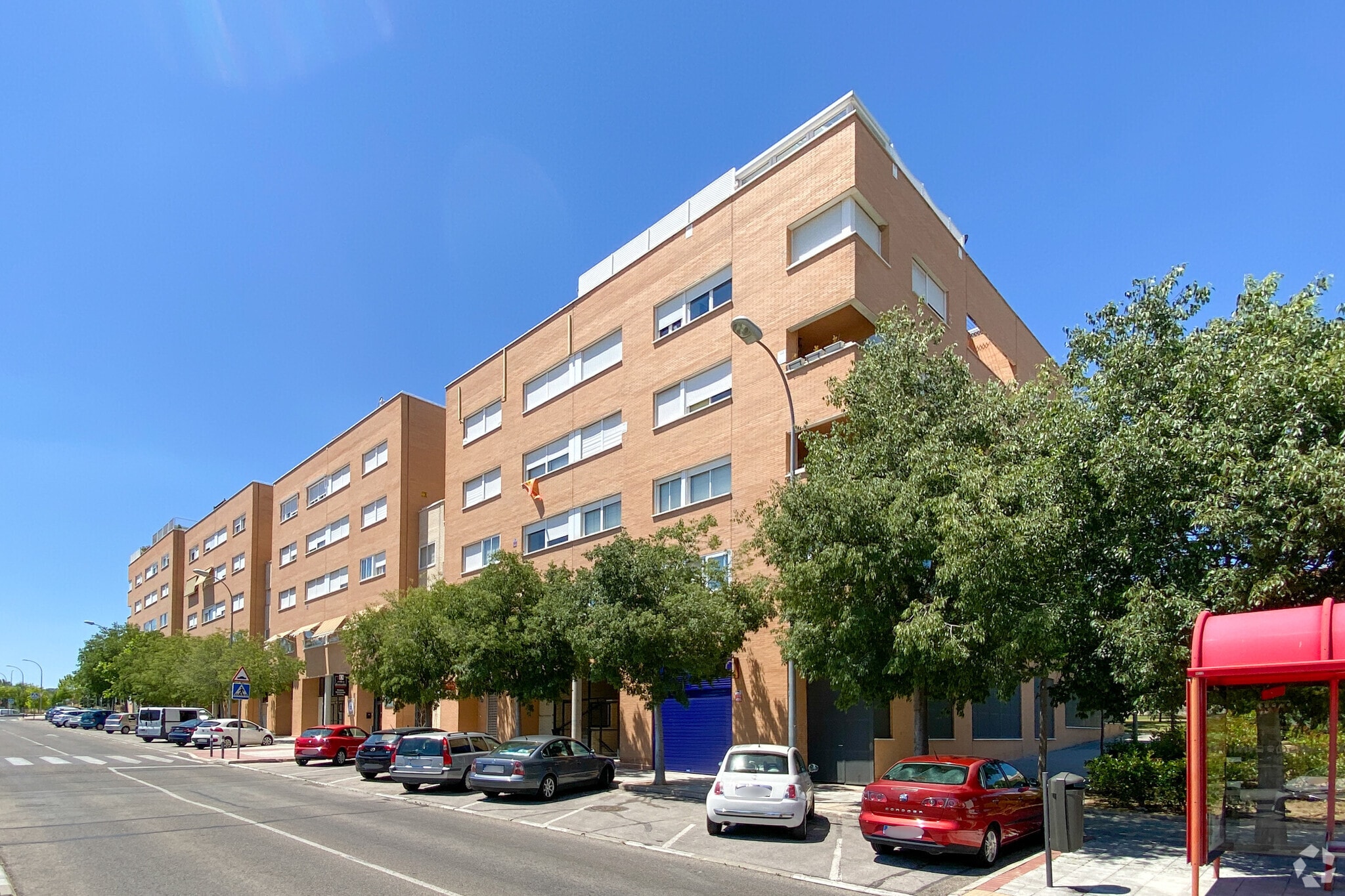 Calle Francisco Largo Caballero, 58, Alcobendas, Madrid for sale Primary Photo- Image 1 of 3