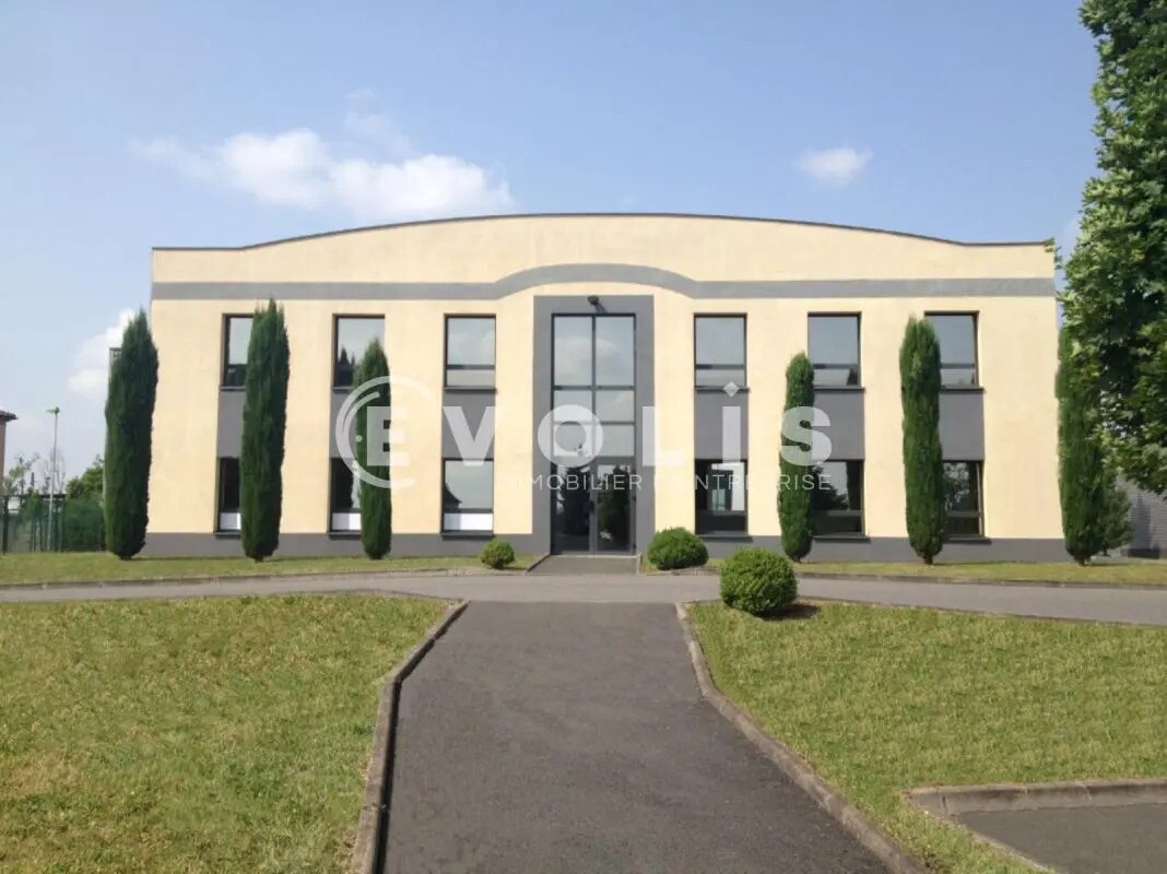 Office in Arnas for lease Building Photo- Image 1 of 6