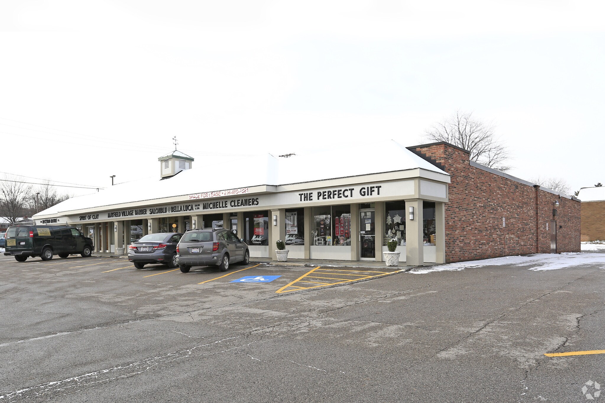 818-830 Som Center Rd, Cleveland, OH for sale Primary Photo- Image 1 of 1