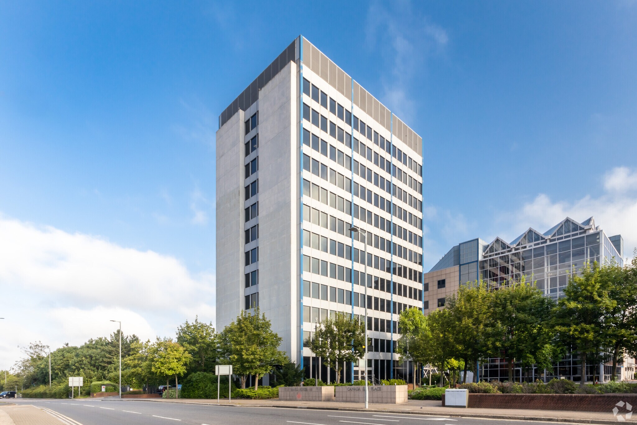 High St, Potters Bar for sale Primary Photo- Image 1 of 1