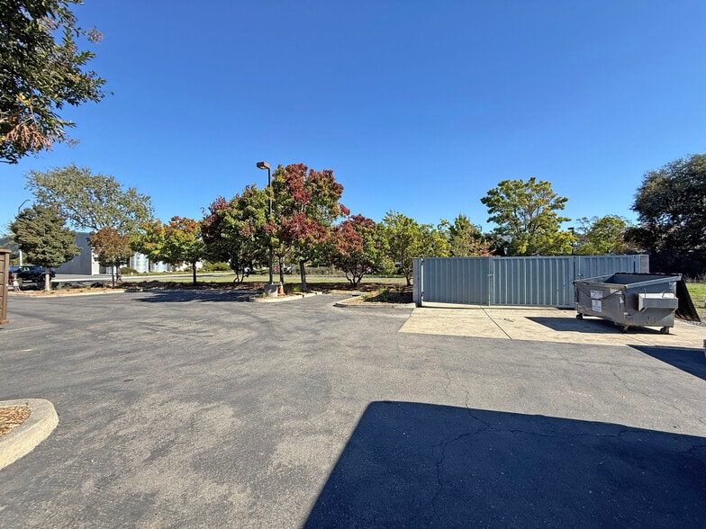 800 American Way, Windsor, CA for lease - Building Photo - Image 2 of 17