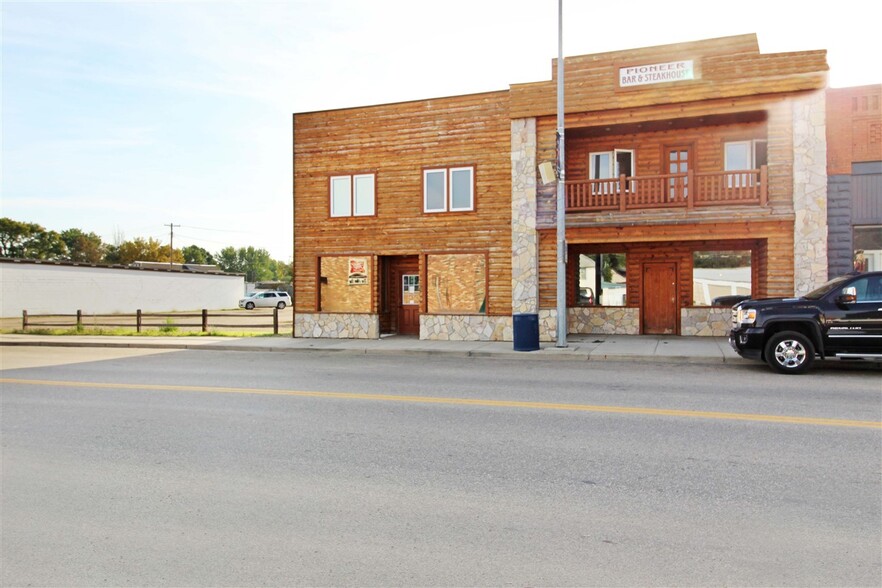 8 Main St S, Velva, ND for sale - Building Photo - Image 1 of 1