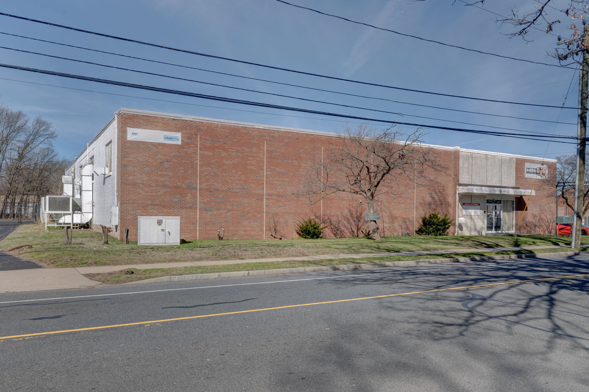 433 School St, East Hartford, CT for sale Building Photo- Image 1 of 1