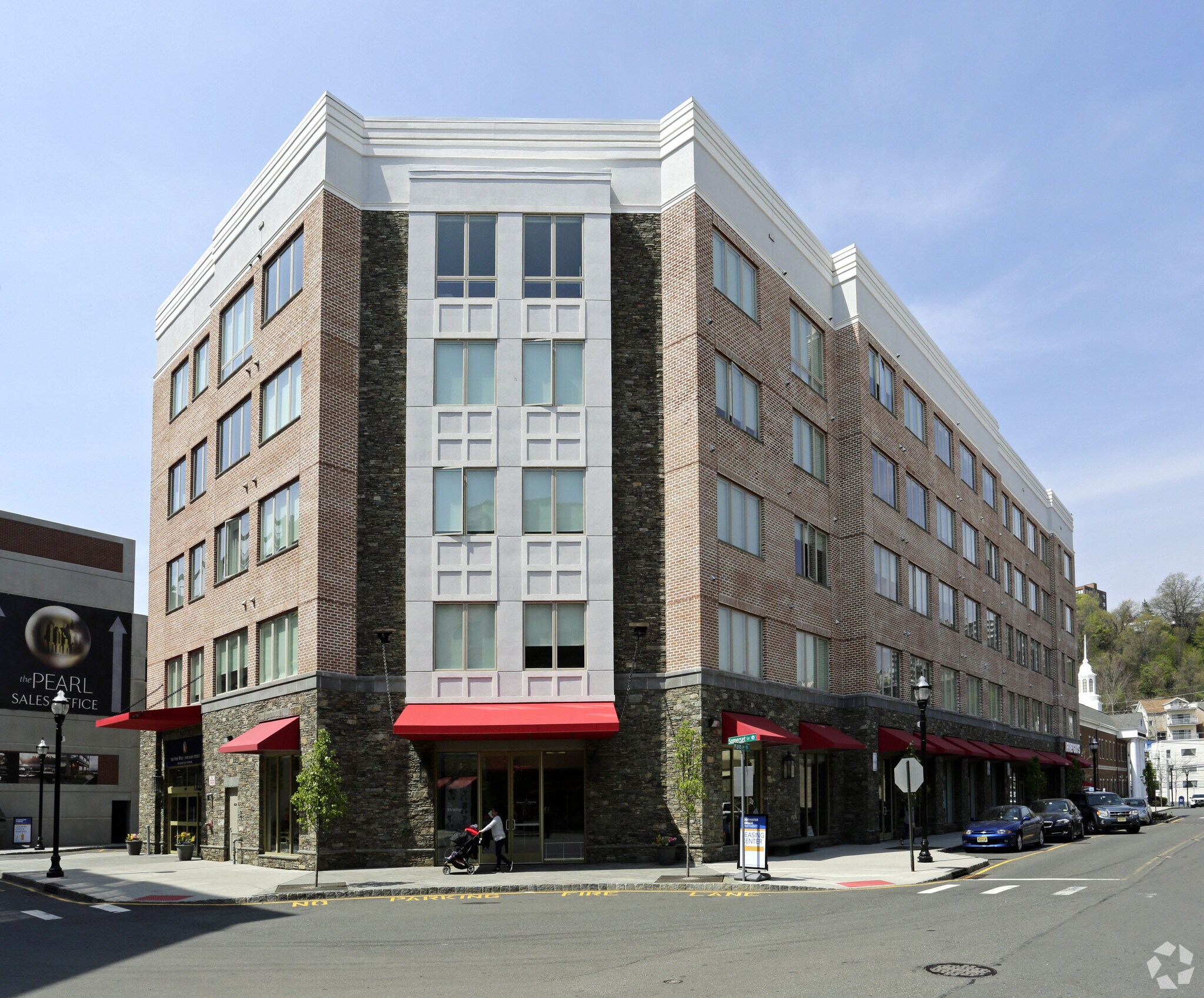 45 River Rd, Edgewater, NJ for sale Primary Photo- Image 1 of 1