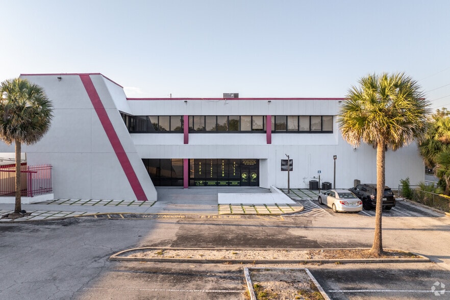 927 Fern St, Altamonte Springs, FL for lease - Building Photo - Image 2 of 20