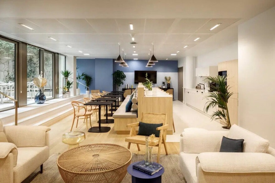 148 Rue De Courcelles, Paris for lease - Interior Photo - Image 3 of 6