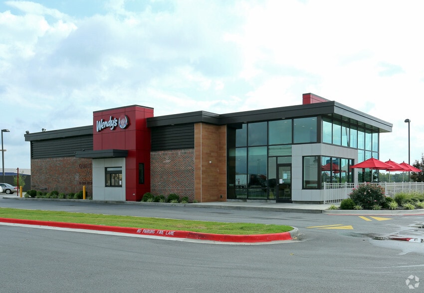 3355 E US-412 Hwy, Siloam Springs, AR for sale - Building Photo - Image 2 of 7