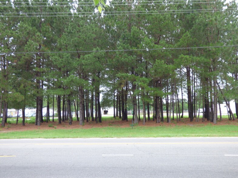 McArthur Rd, Fayetteville, NC 28311