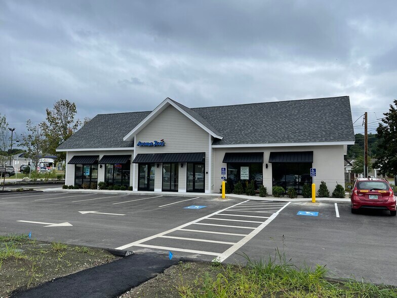 401-403 Main St, Salem, NH for sale - Building Photo - Image 1 of 1