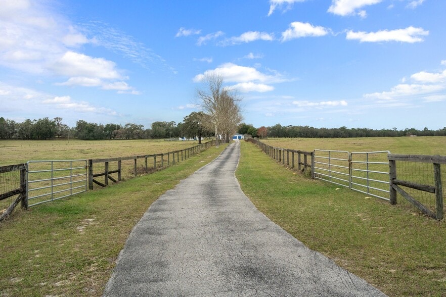 13496 S Oakview Ave, Floral City, FL for sale - Building Photo - Image 2 of 68