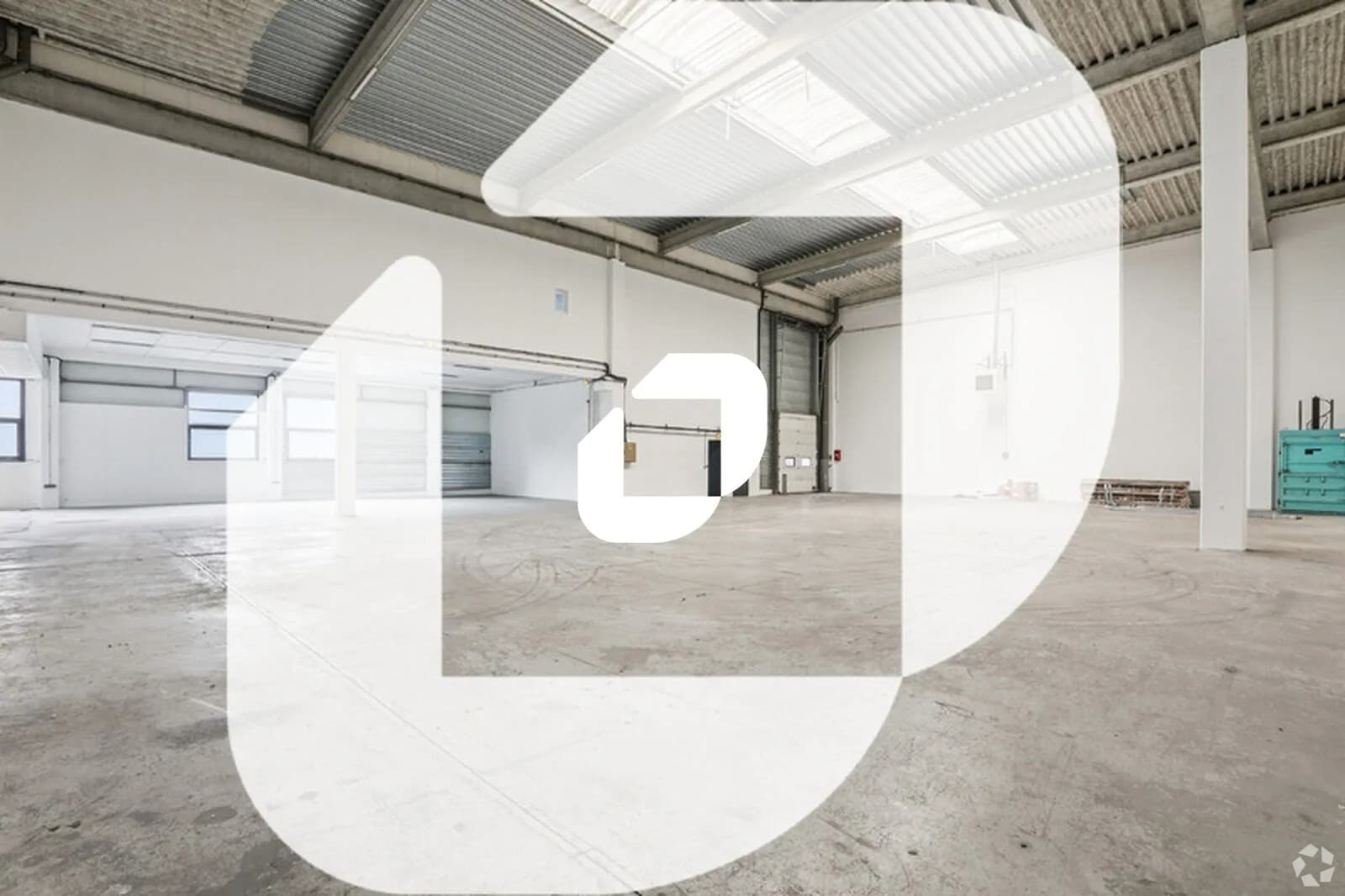 26 Rue Robert Witchitz, Ivry-sur-Seine for lease Interior Photo- Image 1 of 3